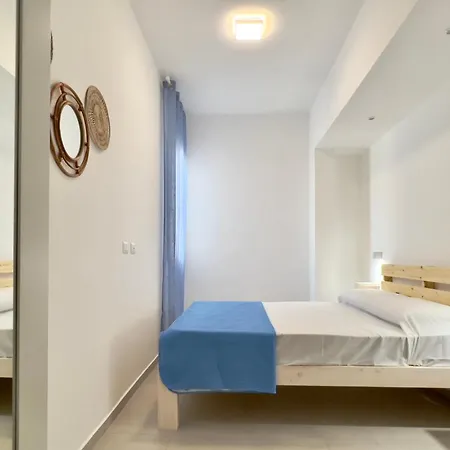 Brezza Marina 1 *