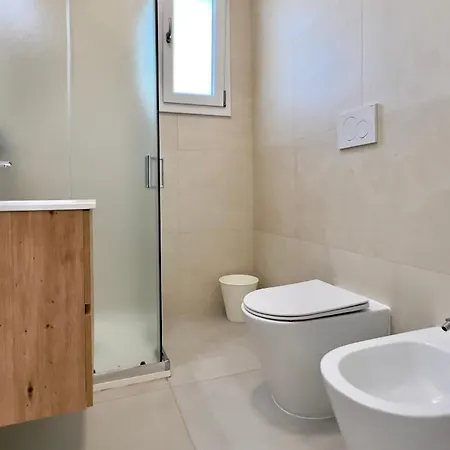Brezza Marina 1 *